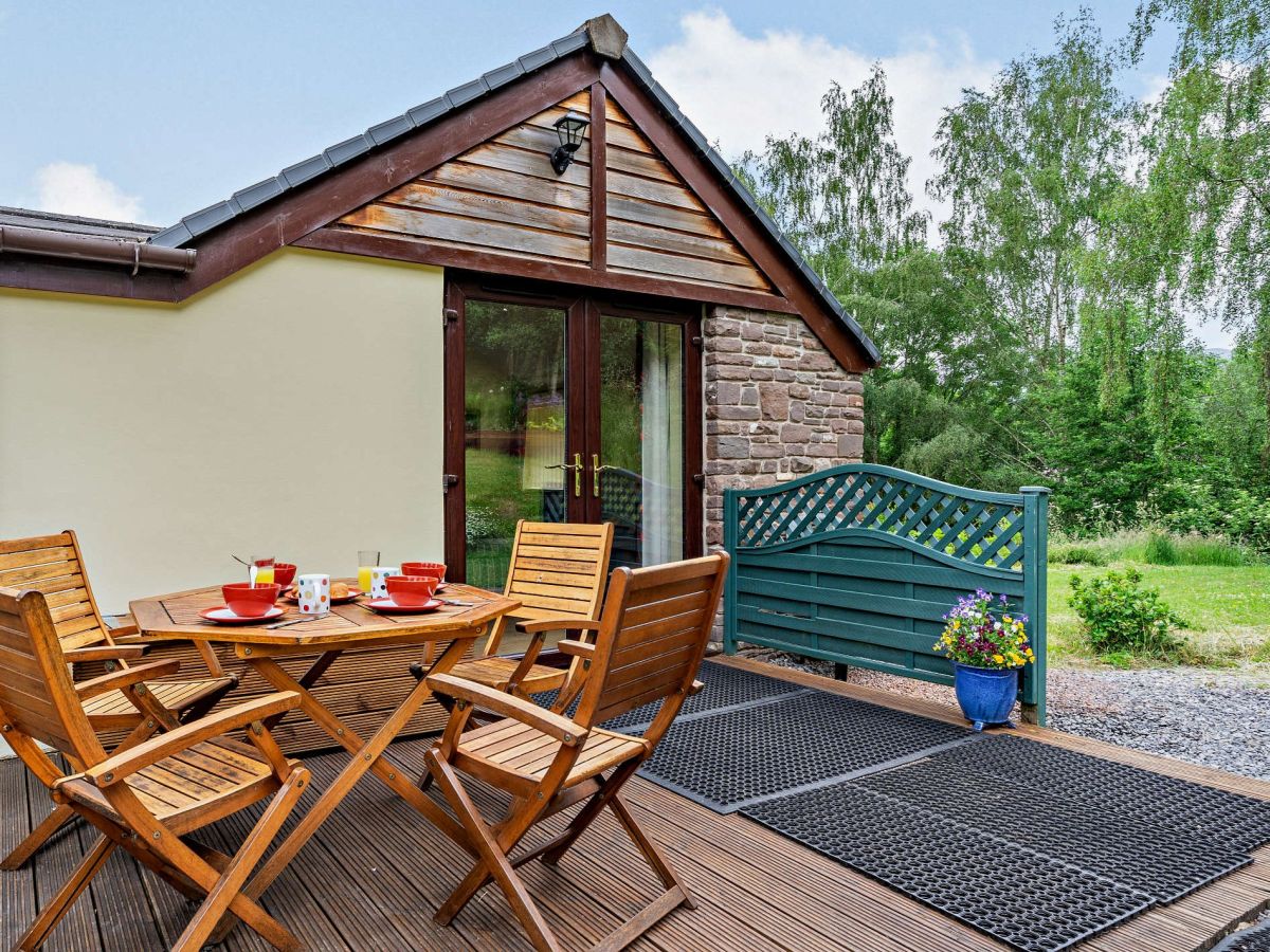 Skylark Lodge - Llangenny, listing photograph 6