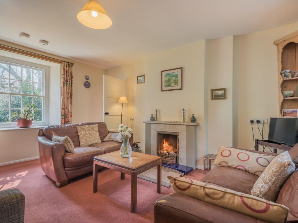 Dovedale Cottage, listing photograph 2