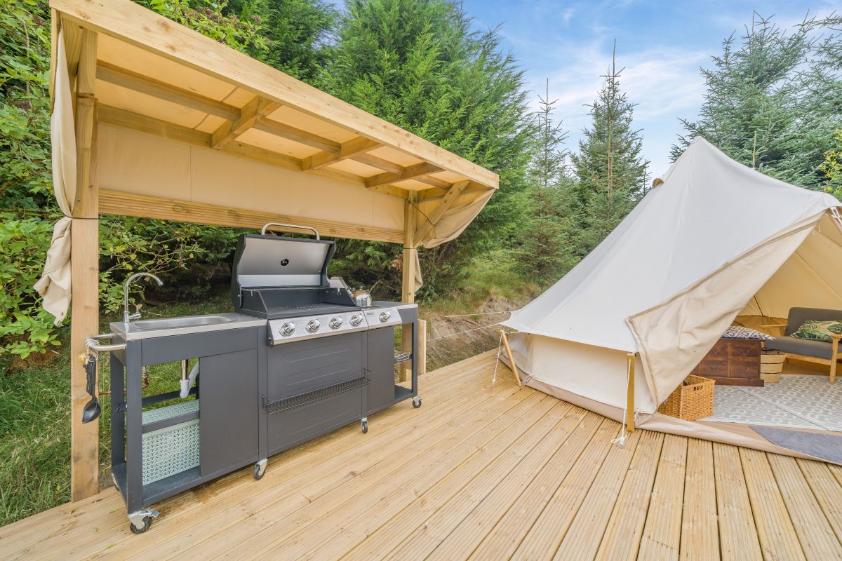 The Goose Tent, listing photograph 11