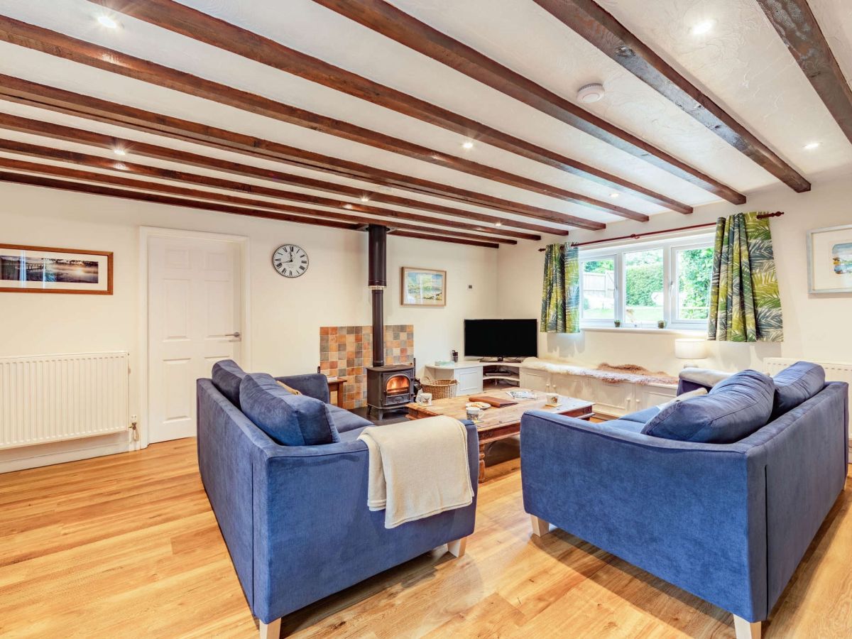 Manor Cottage, listing photograph 2