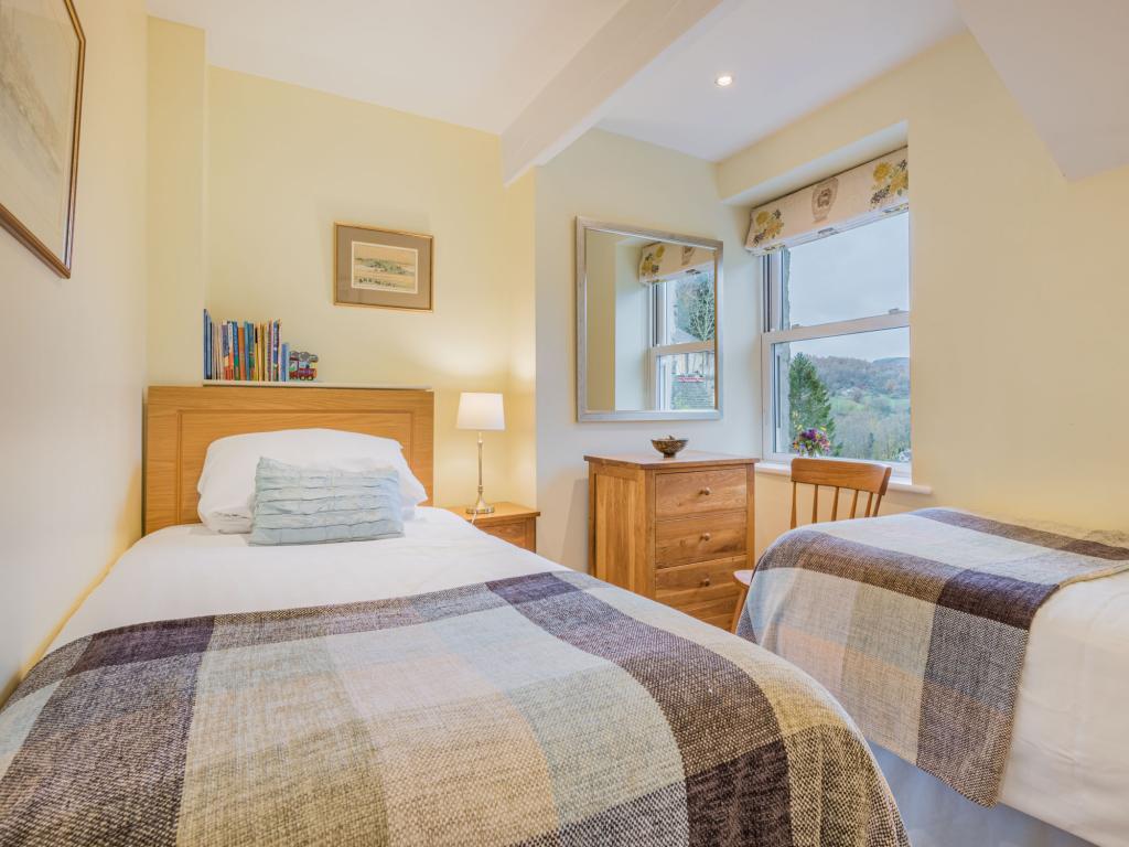 Sunnydene, listing photograph 8