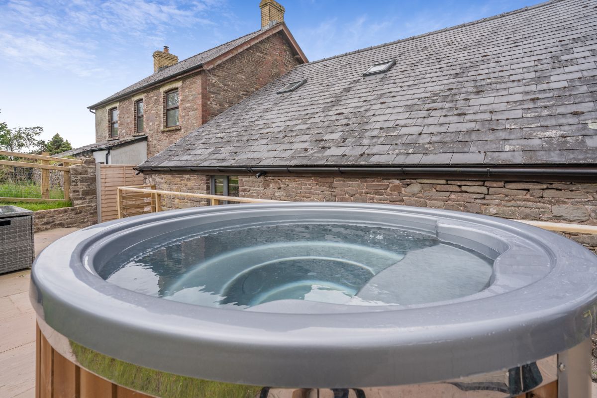 Mawr Dew Cottage, listing photograph 7