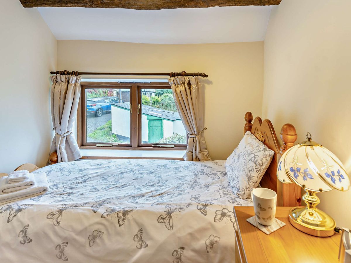 Dragons Cottage, listing photograph 12