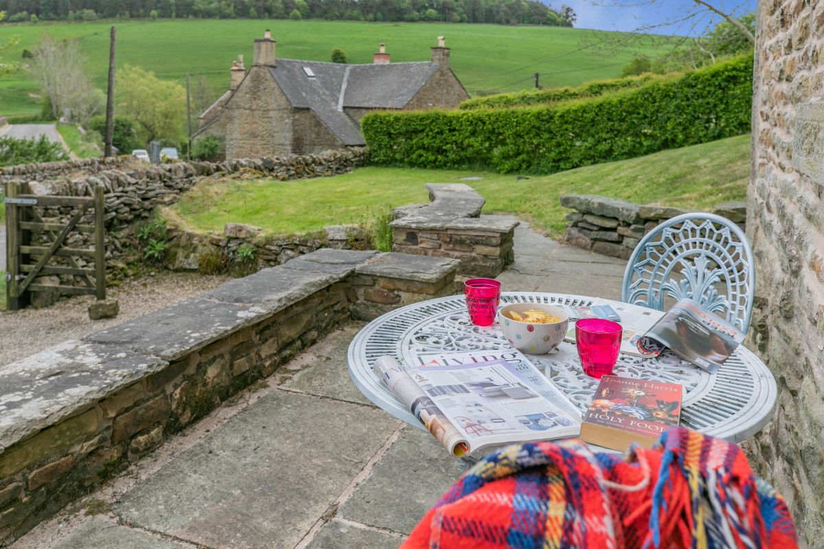 Yew Tree Barn, listing photograph 4
