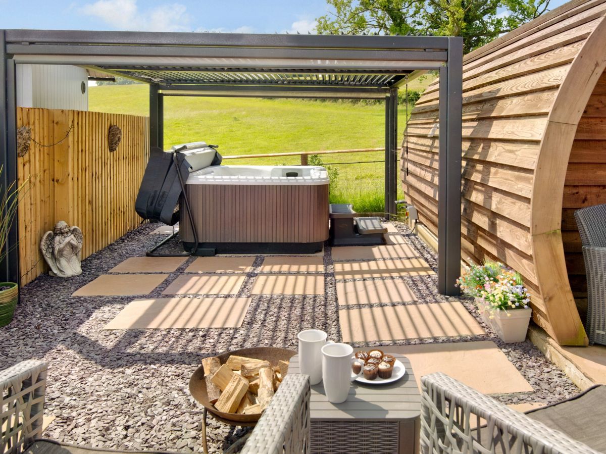 Skirrid Bolt Hole Sauna & Hot Tub