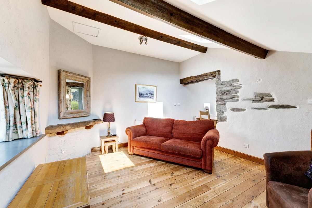 Corner Grove Cottage, listing photograph 11
