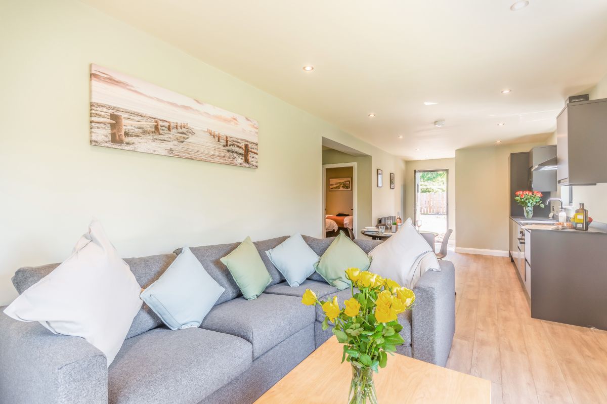 Mayfly Lodge, listing photograph 10