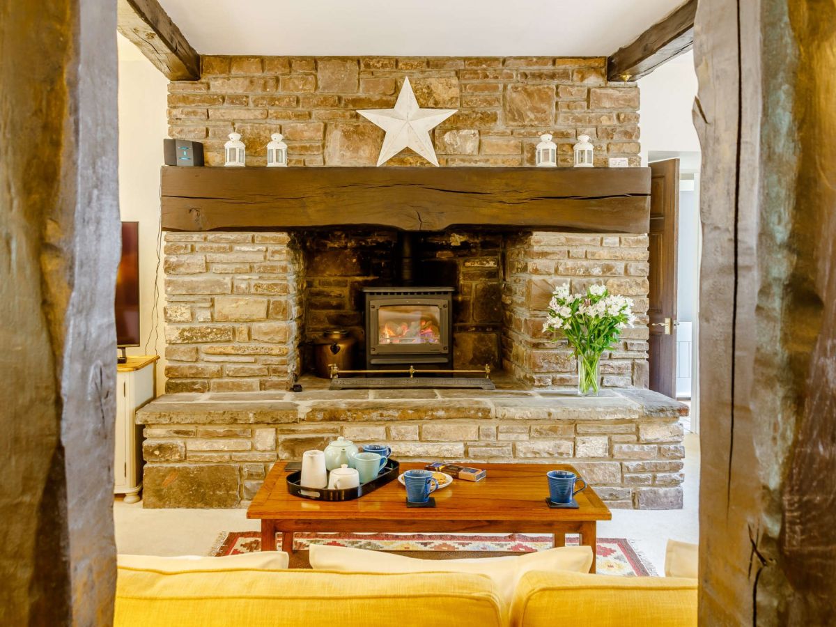 The Mews House - Llanfoist, listing photograph 4