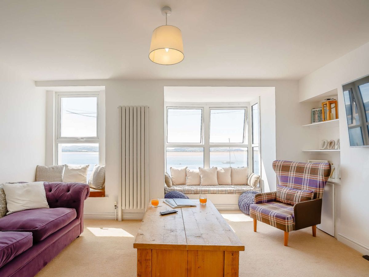 Sea View House, listing photograph 4