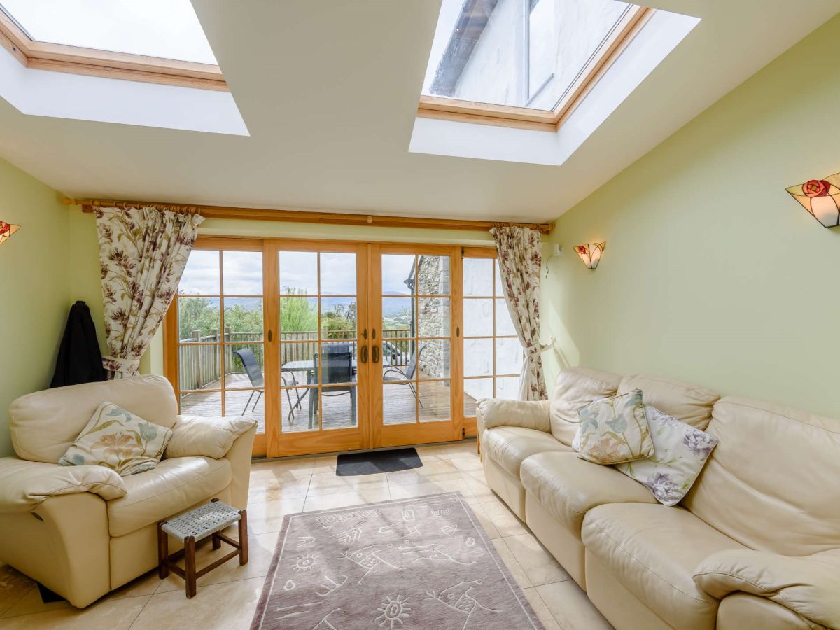 Buzzards View, listing photograph 7
