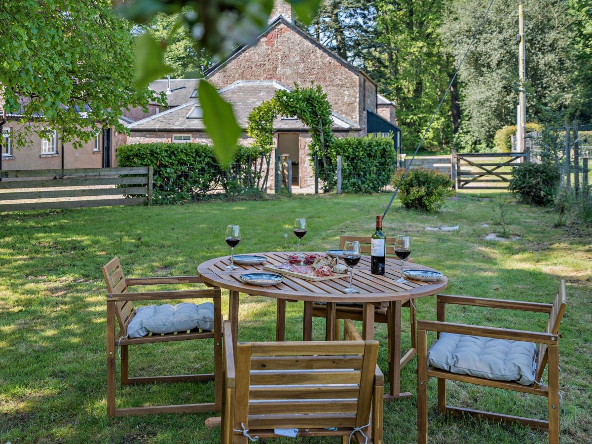 Grooms Cottage At Logie House, listing photograph 9