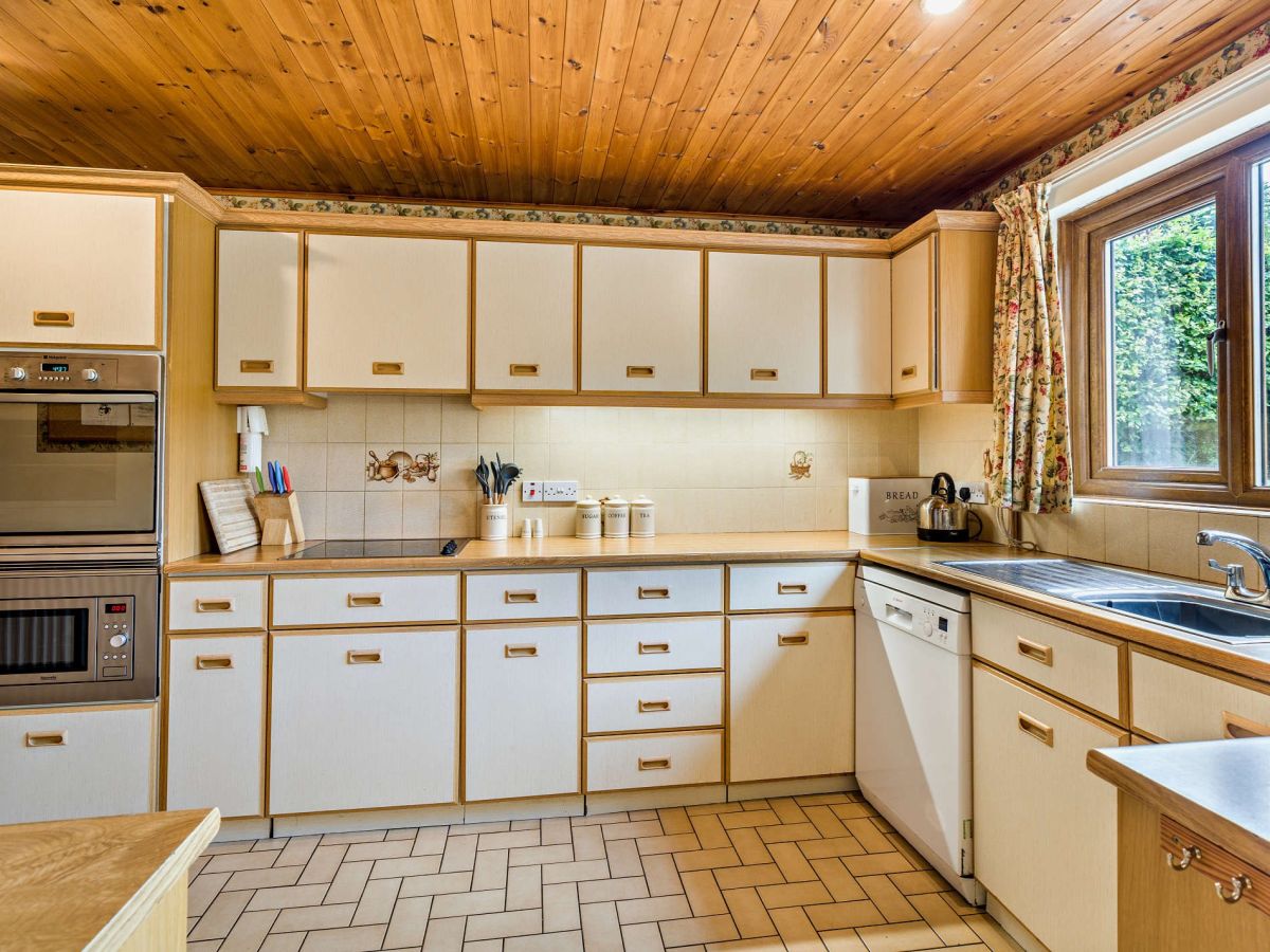Emerald Bank Cottage, listing photograph 10