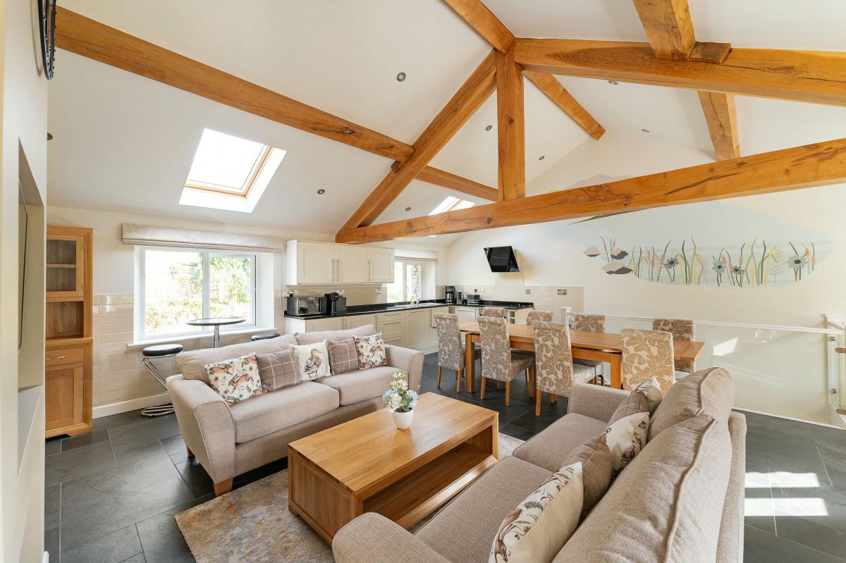 Lakes Cottage, listing photograph 10