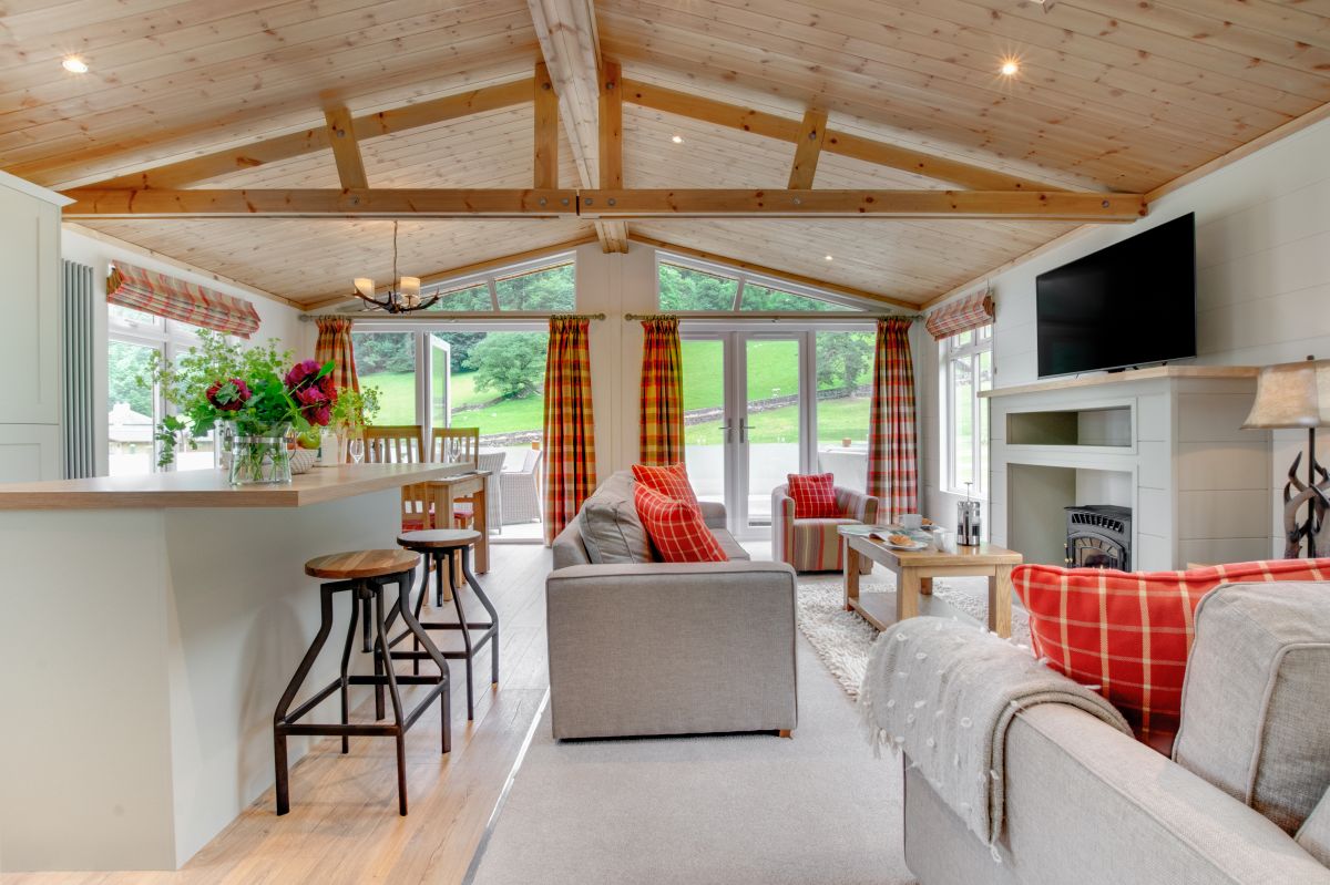 Llyn Dinas Lodge, listing photograph 2