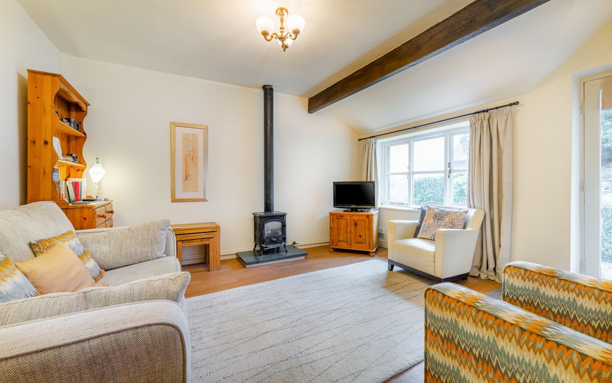 Studio Cottage, listing photograph 6