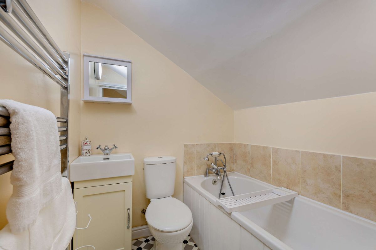 South View Cottage, listing photograph 11