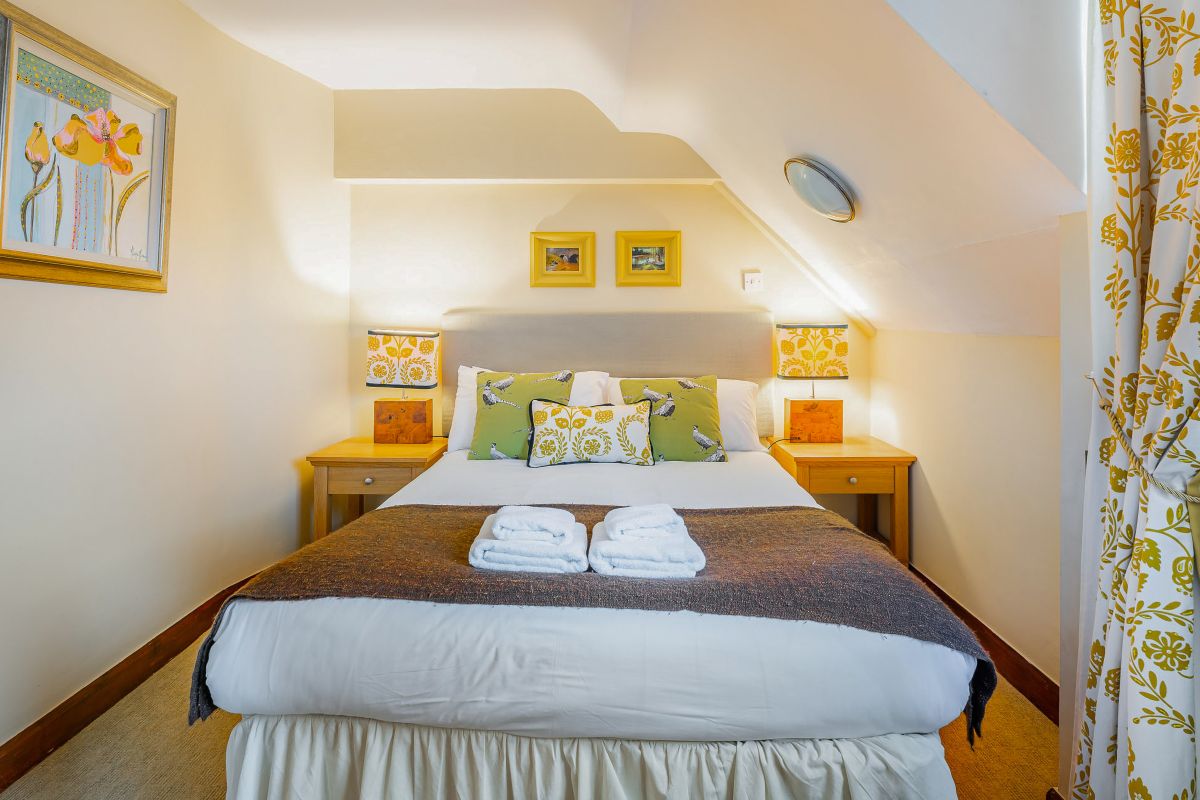 Curlew Close Cottage, listing photograph 10