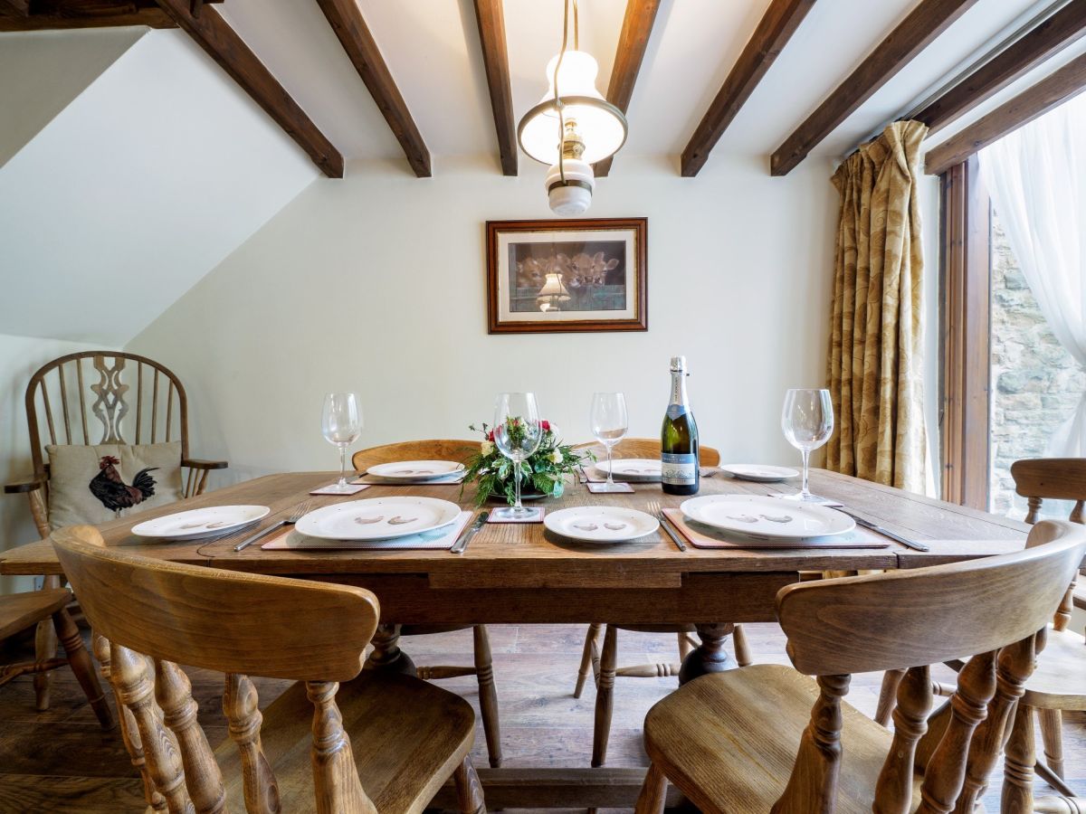 Alice Cottage, listing photograph 9