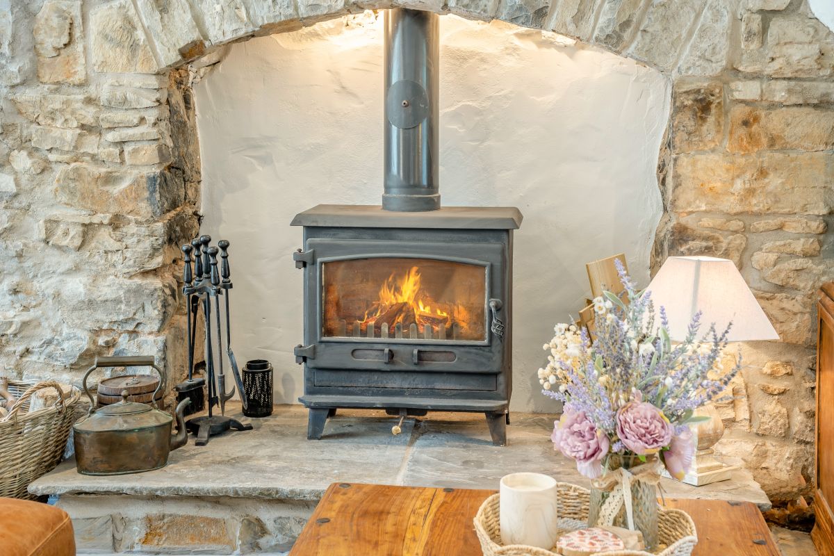 River Bank Cottage, listing photograph 2