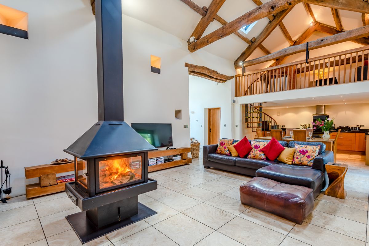 Brook Cottage, listing photograph 4