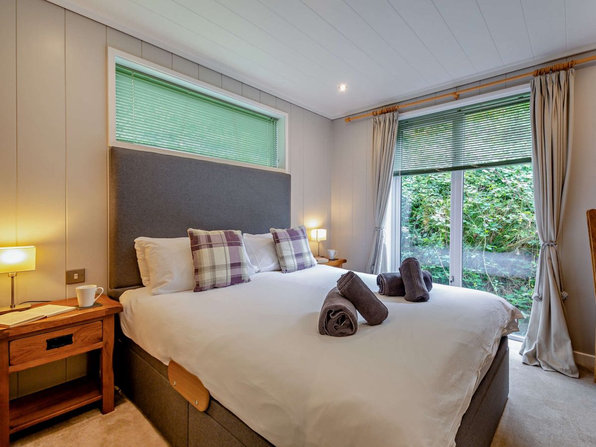 Dragonfly Lodge, listing photograph 7