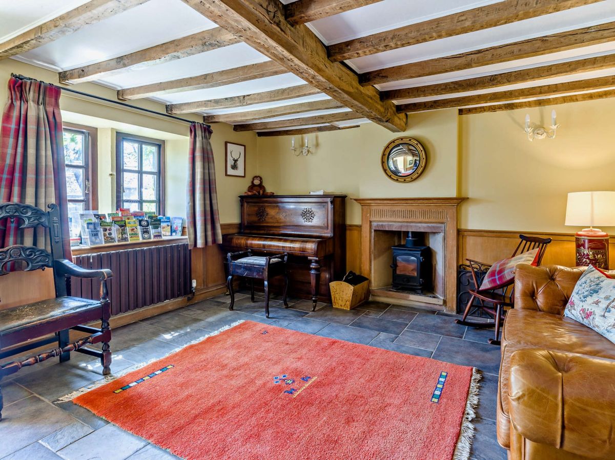Old Beams, listing photograph 7