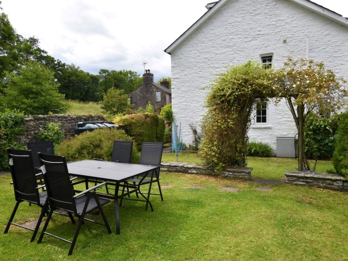 Canal View Cottage, listing photograph 2