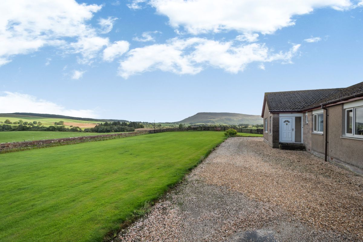 The Bungalow at Ballikinrain Farm