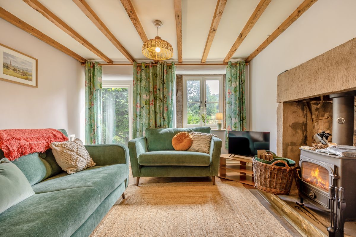 Canalside Cottage, listing photograph 4