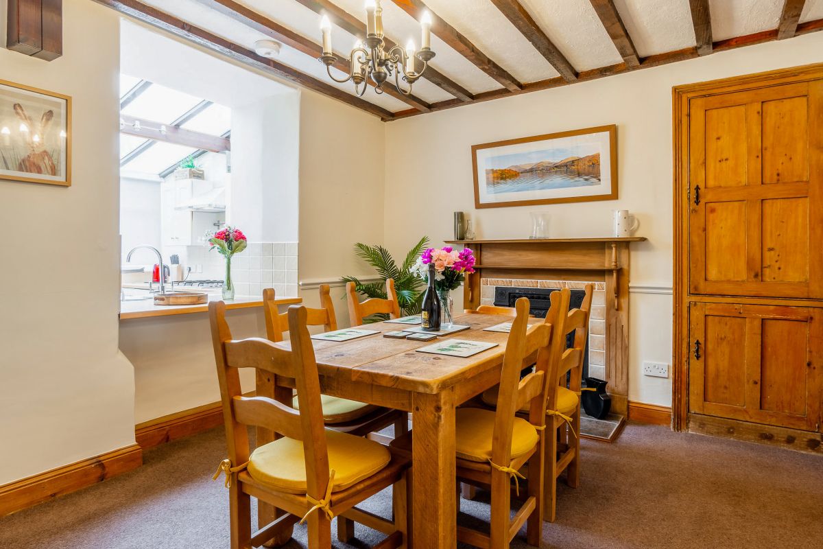 Honeycomb Cottage, listing photograph 3