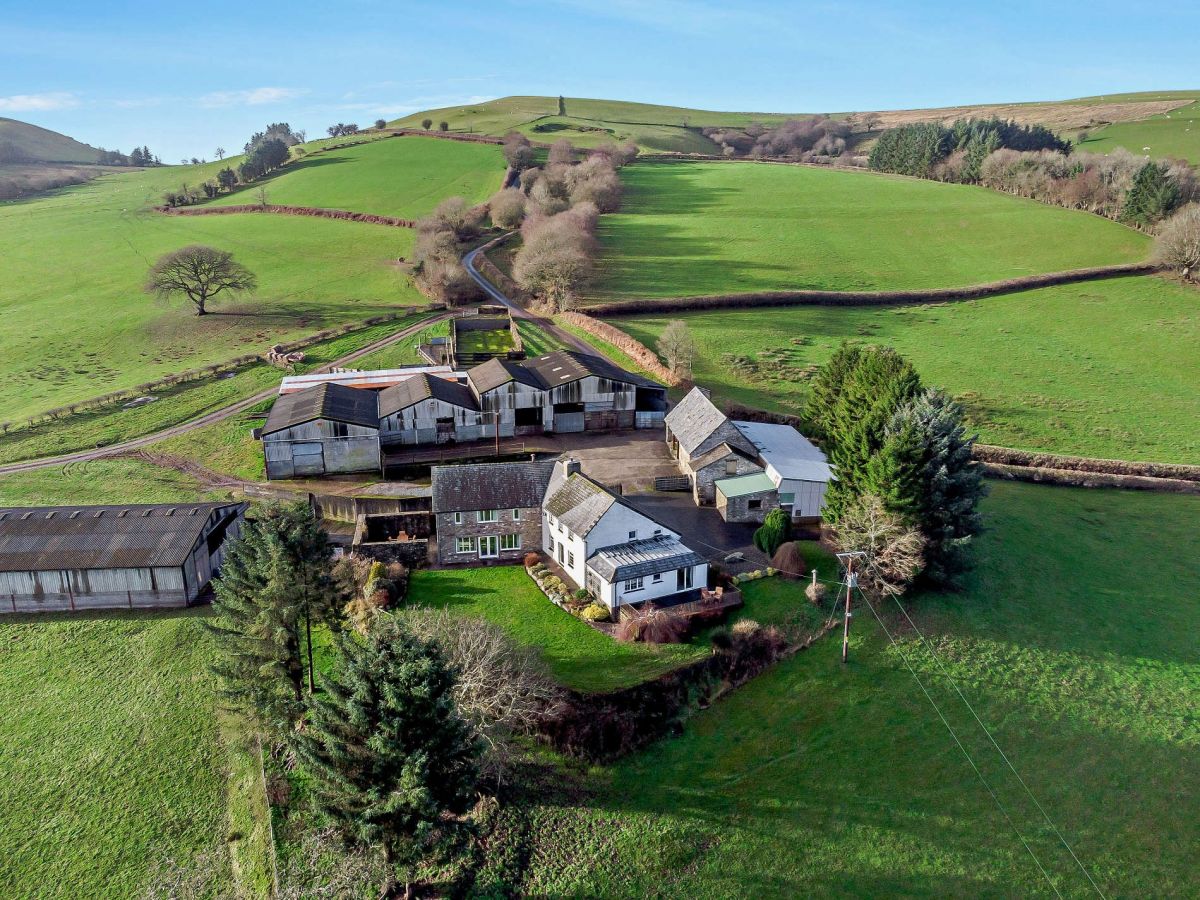 Cwmfforch Farm House - Brecon, listing photograph 2