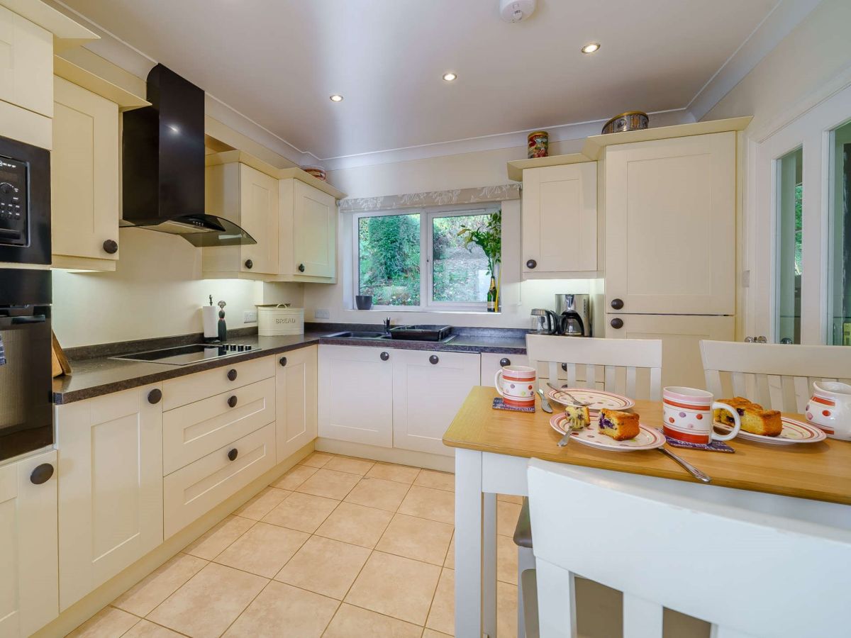 Spout Close Cottage, listing photograph 3