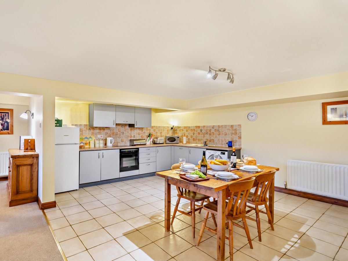 Town End Farm - The Byre, listing photograph 6