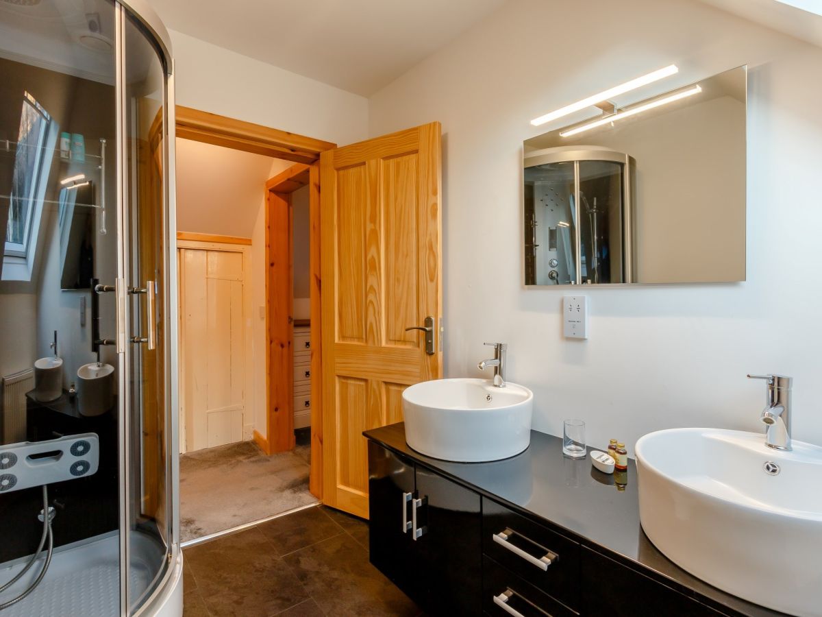 Lochranza Lodge Steading, listing photograph 11