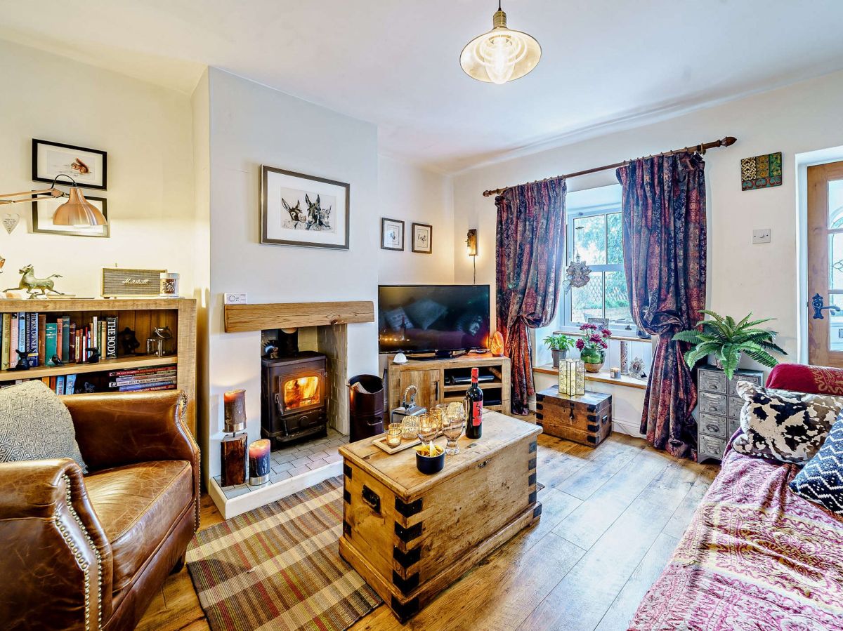 Duke Cottage, listing photograph 2
