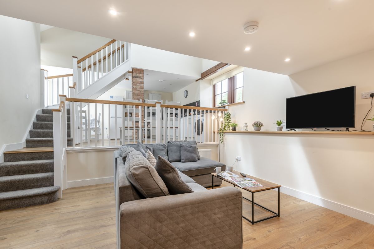 Tarn Cottage - Lowside Farm