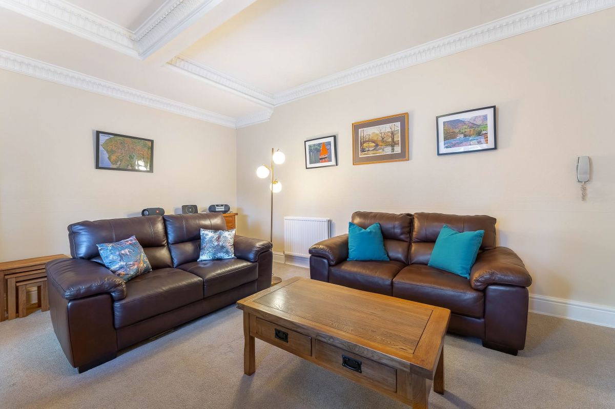 6 Meadowcroft House, listing photograph 10