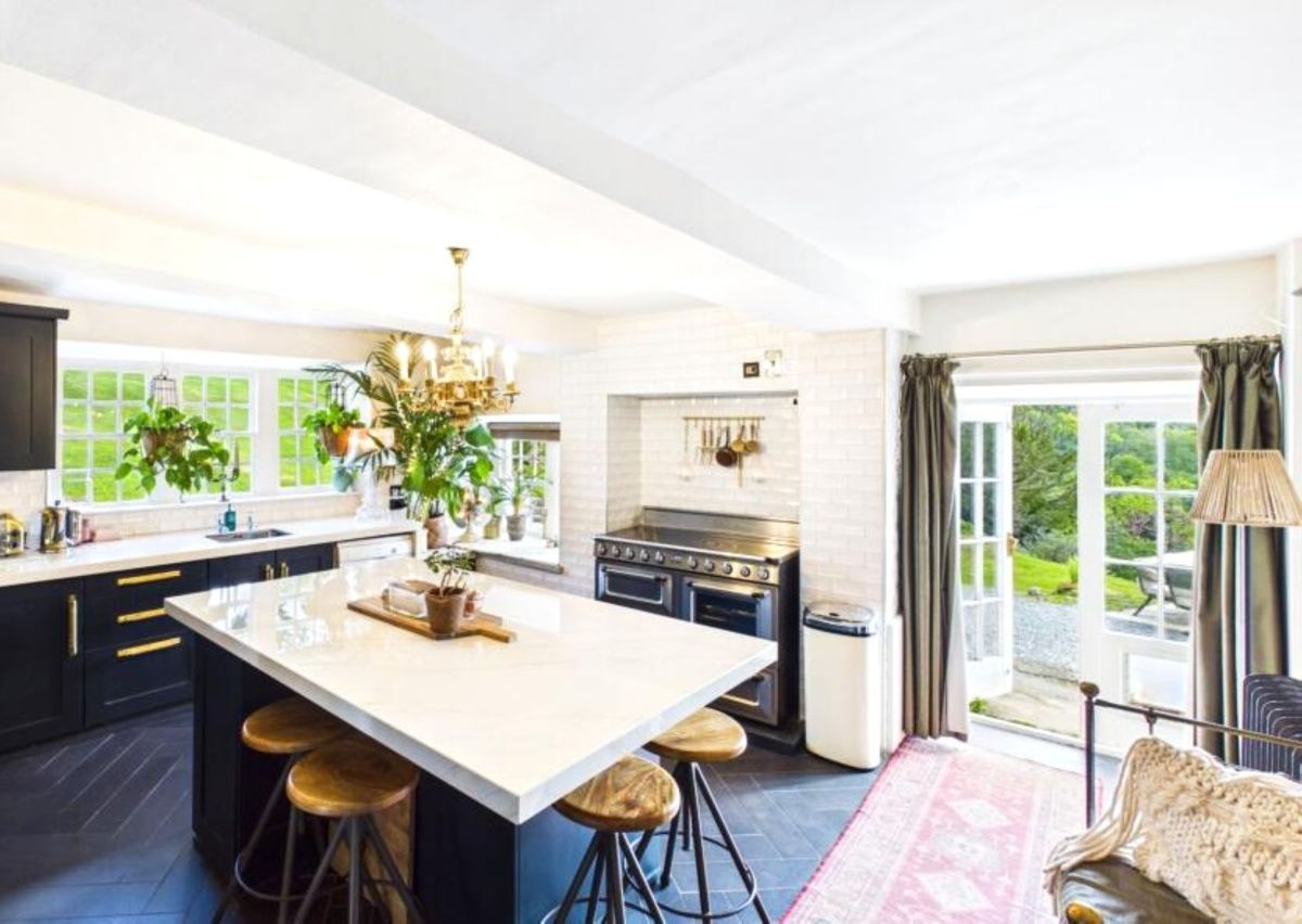 Strawberry Hill, listing photograph 11