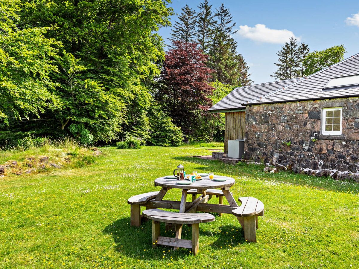 Shepherds Cottage - Erracht, listing photograph 7