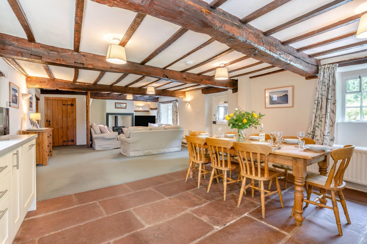 Mireside Farmhouse, listing photograph 9