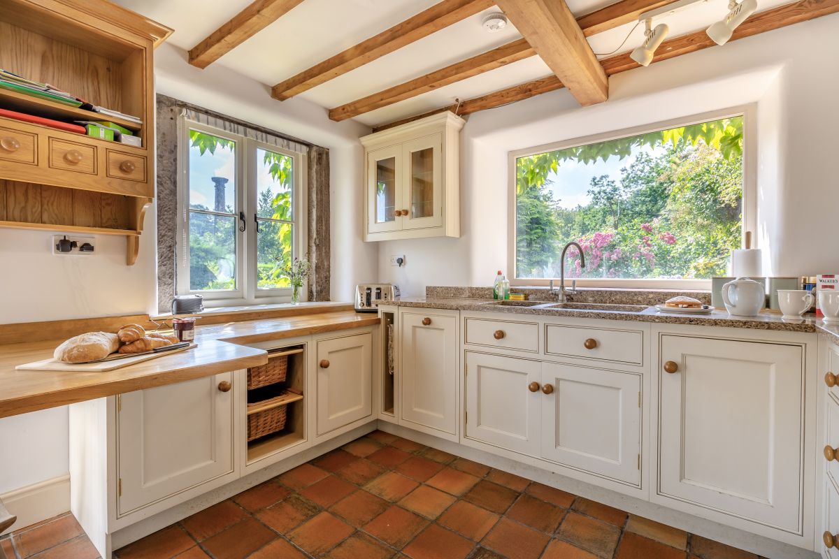 Canalside Cottage, listing photograph 12