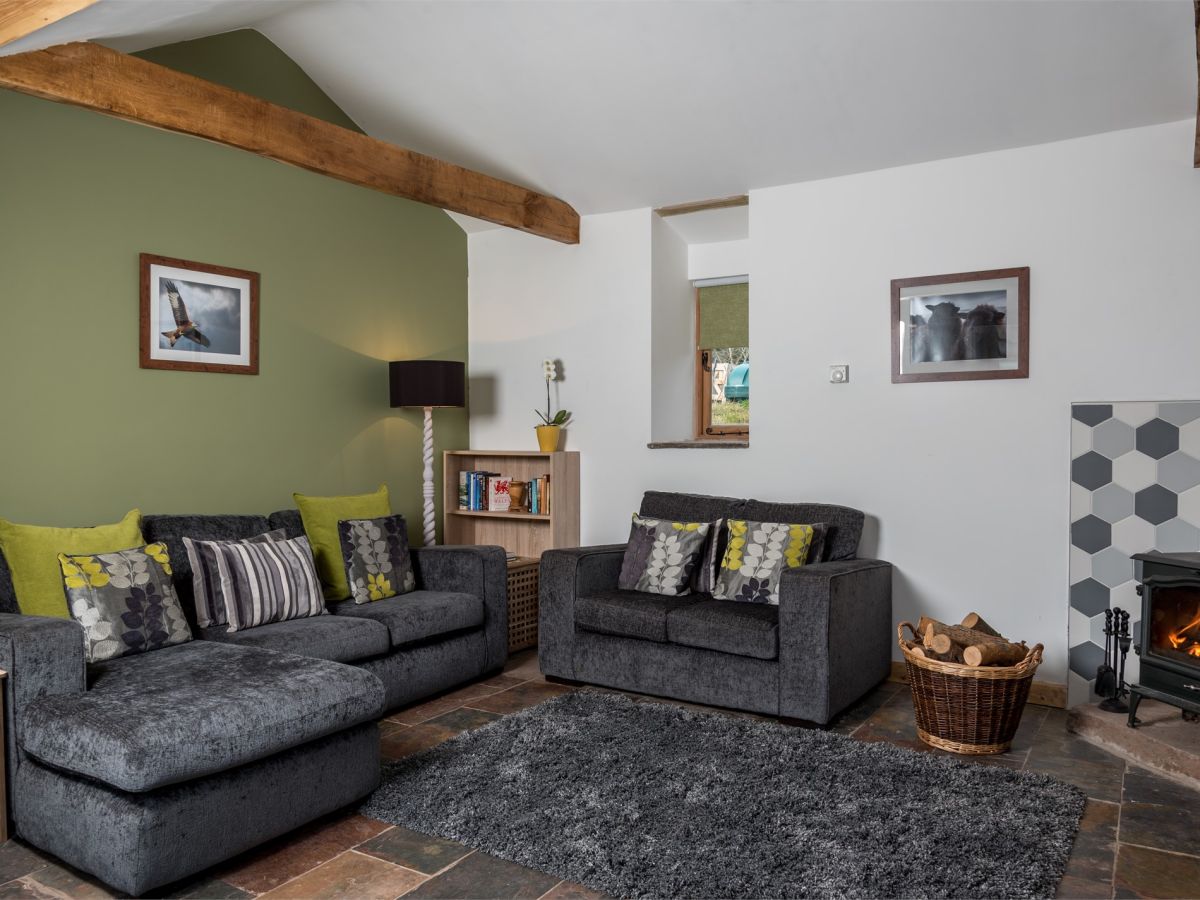 Willow Cottage - Pengenffordd, listing photograph 3