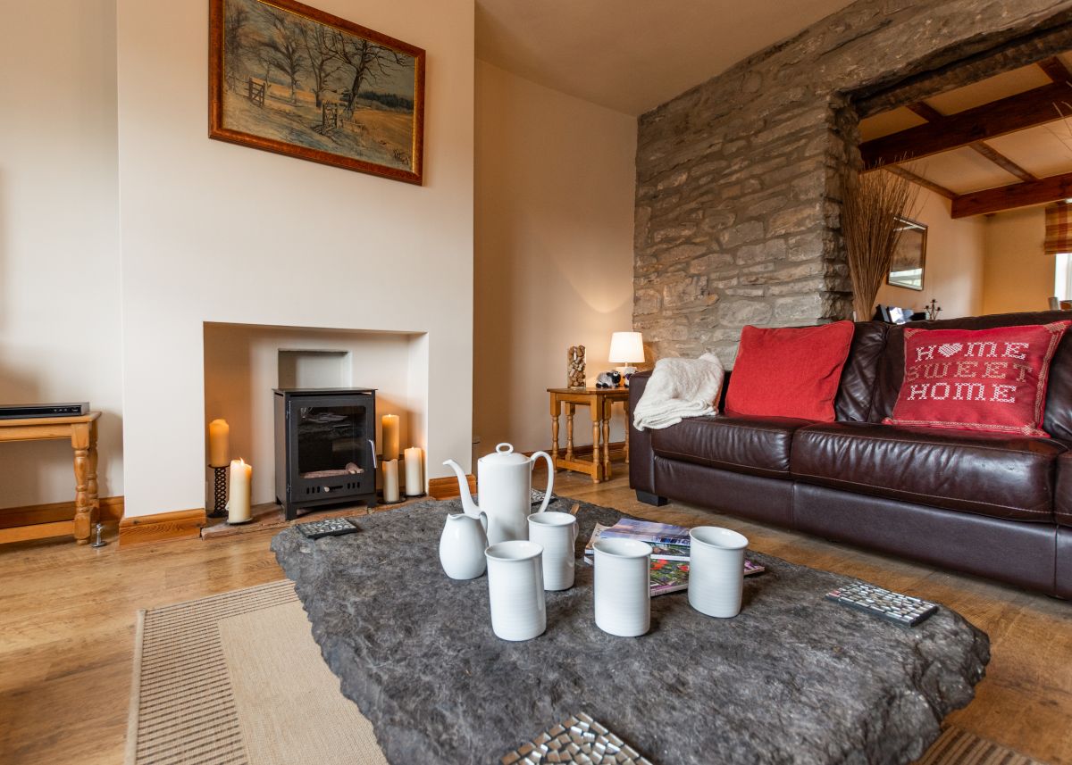 Myrtle Cottage, listing photograph 2