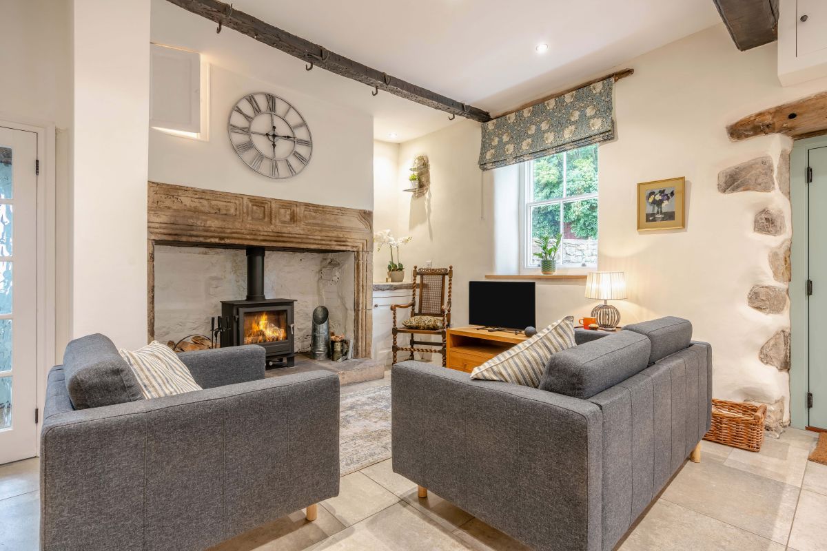 The Manor Cottage, listing photograph 2