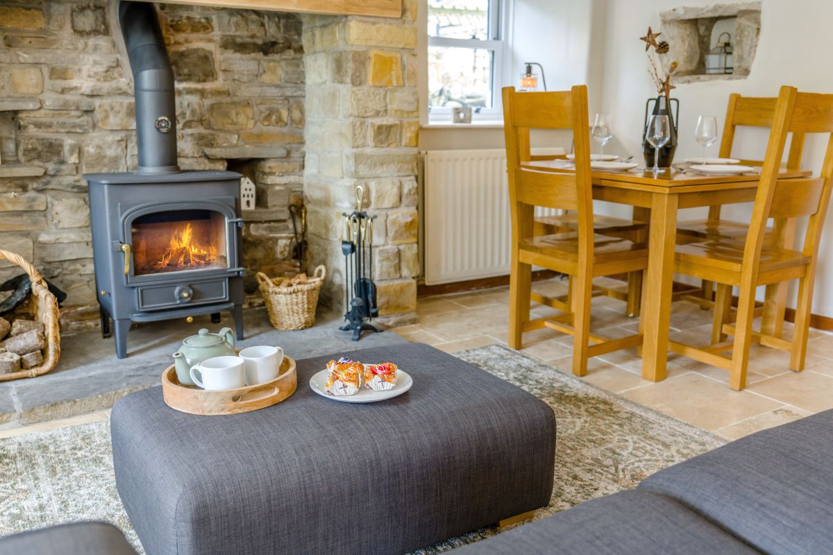 Dales Cottage, listing photograph 11