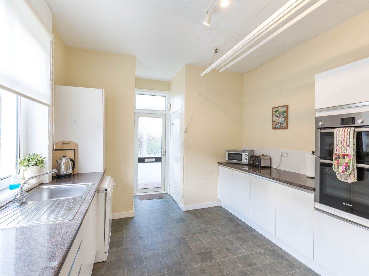 Hillshore, listing photograph 10