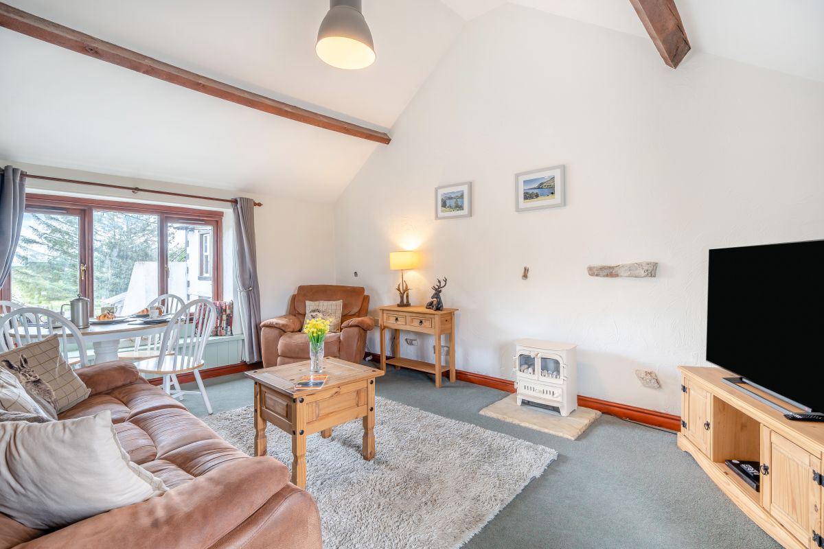 Saddleback Cottage, listing photograph 4