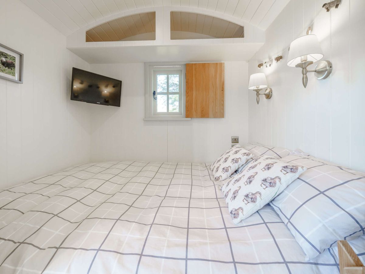 Height Of Winder Shepherds Hut, listing photograph 10