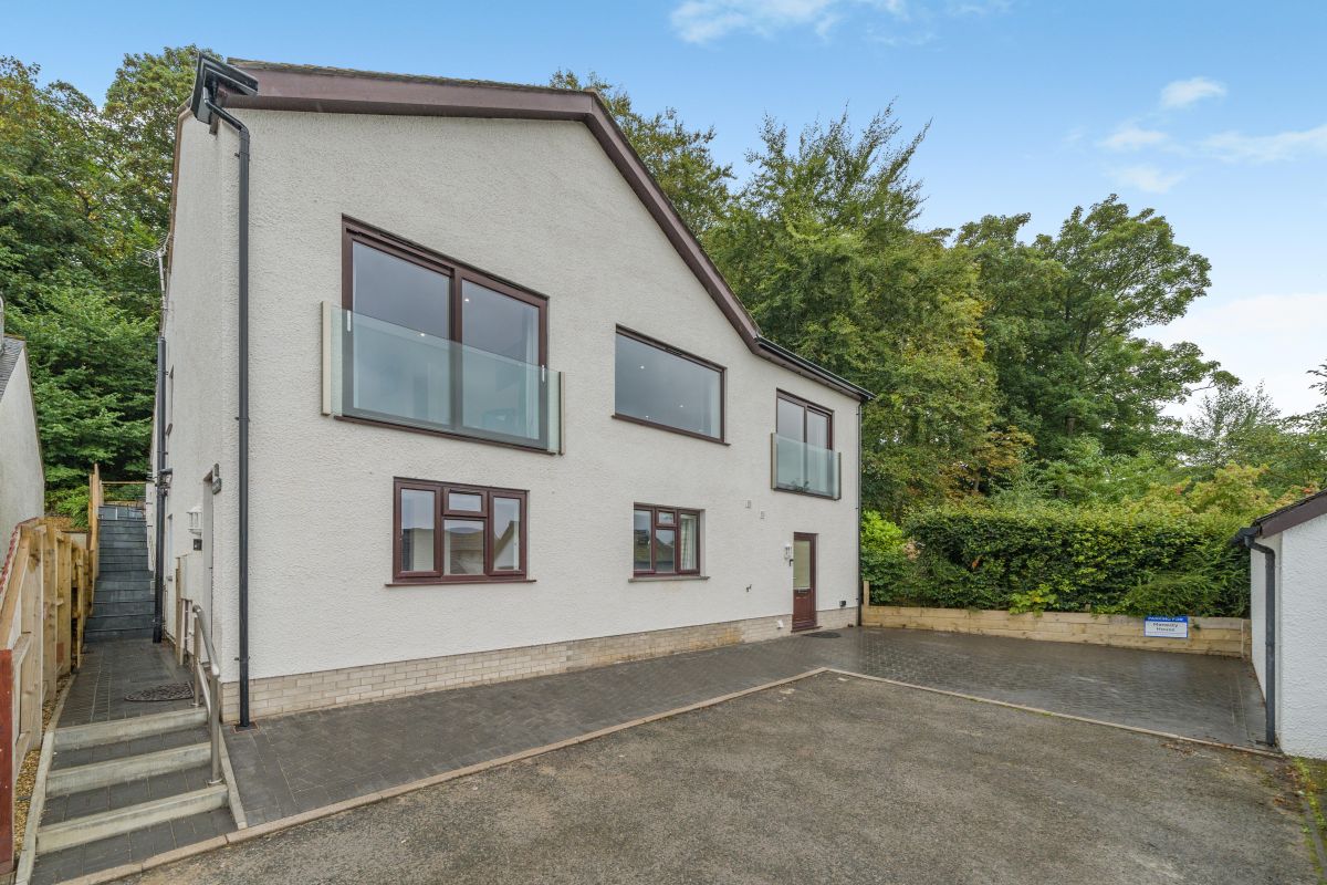 Manesty House, listing photograph 4