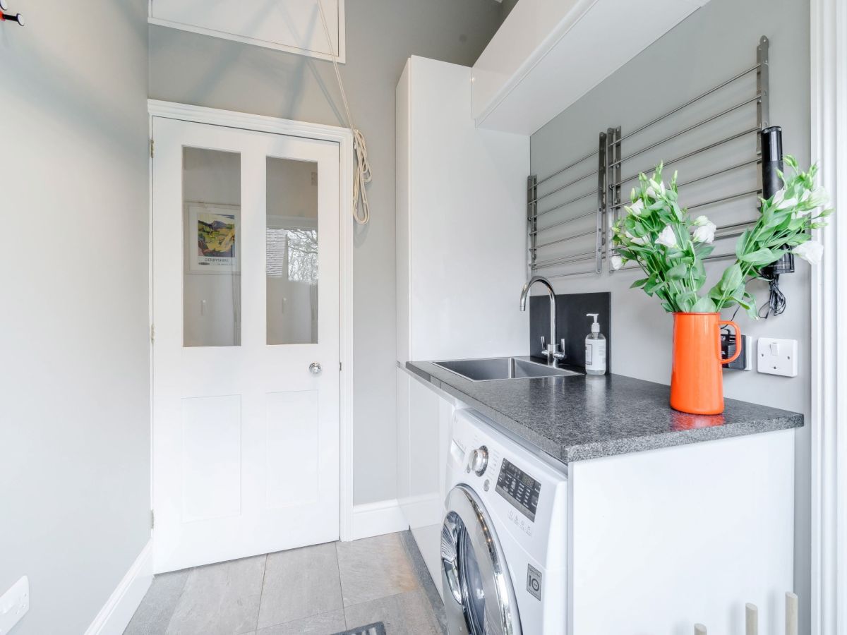 Peakway Farm Cottage, listing photograph 12